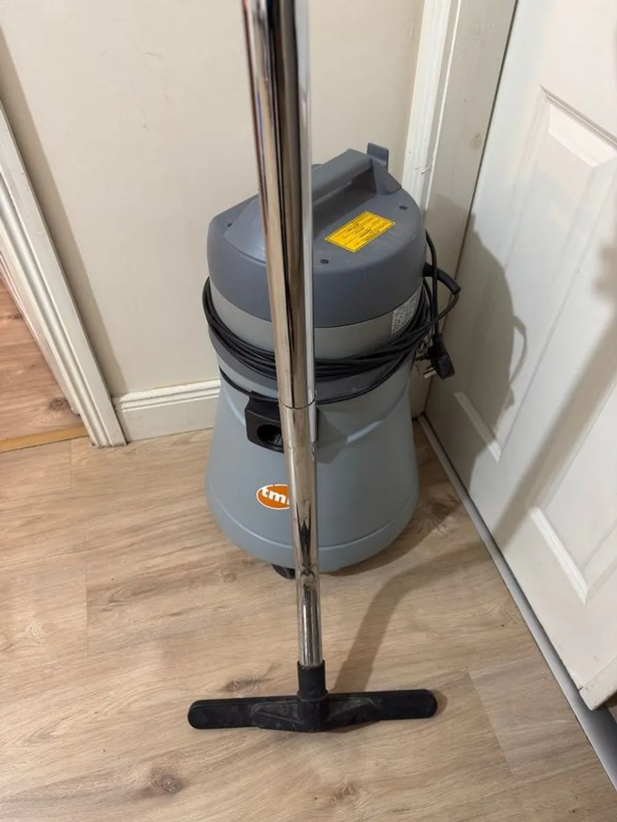 Industrial vacuum cleaner - Image 3