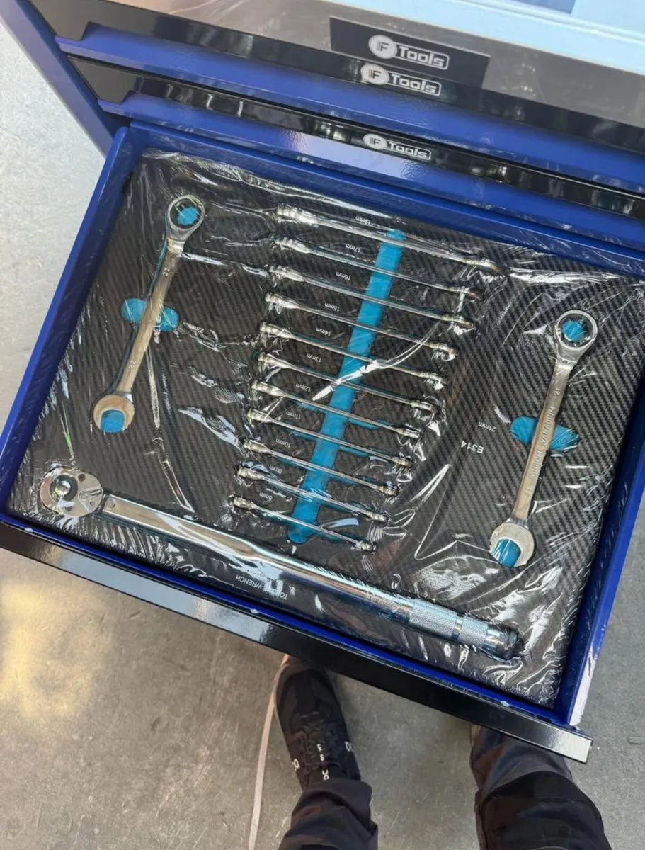 BRAND NEW 7 DRAWER TOOL CHEST FULL OF TOOLS - Image 2