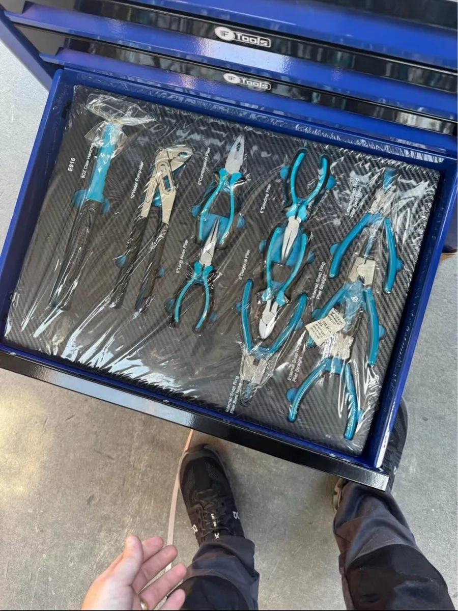 BRAND NEW 7 DRAWER TOOL CHEST FULL OF TOOLS - Image 4