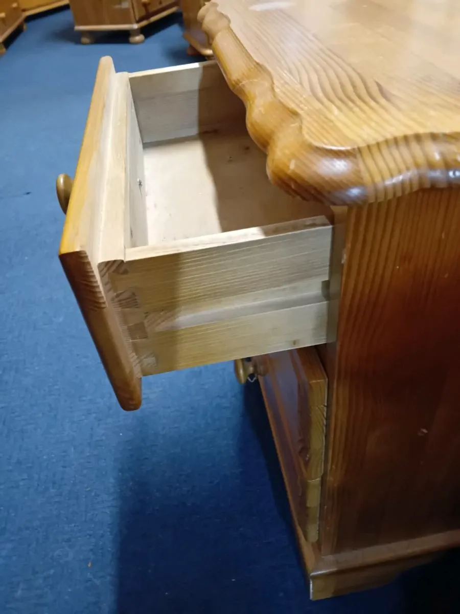 Pair Of Solid Pine Bedside Lockers - Image 2