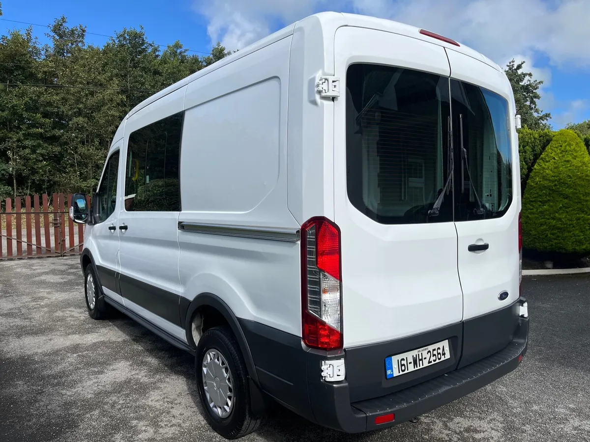 Ford Transit crew 7 seater - only 99k kilometres - Image 4