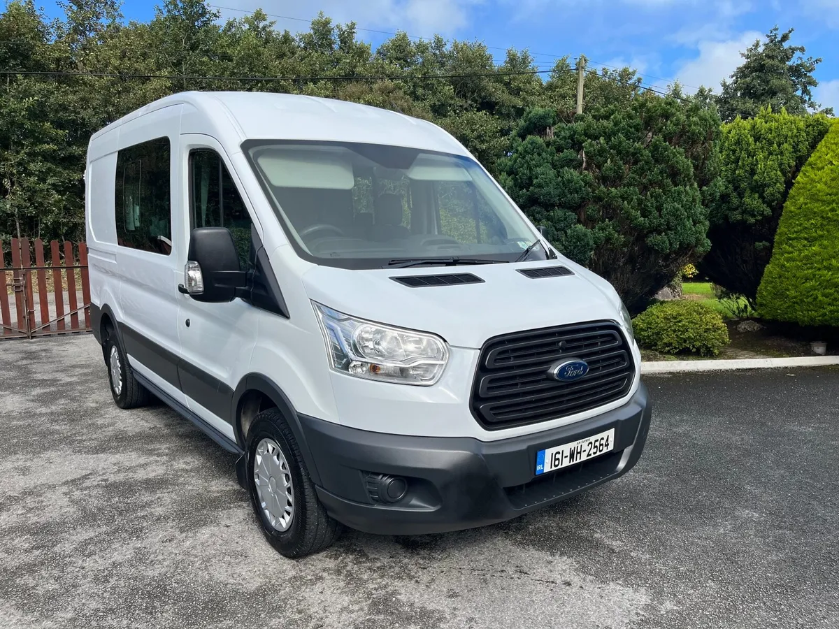 Ford Transit crew 7 seater - only 99k kilometres - Image 2