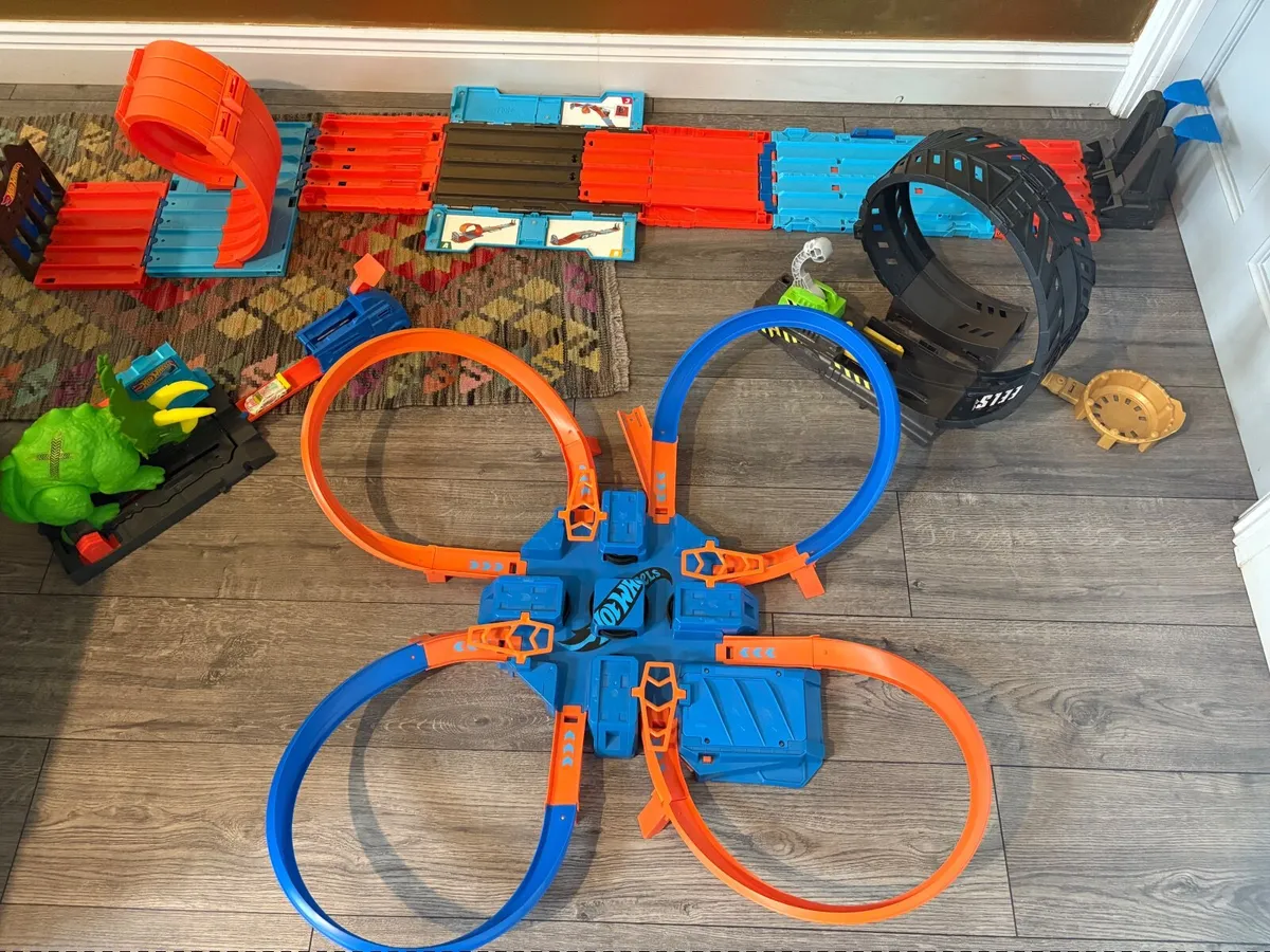 Toys - Image 1