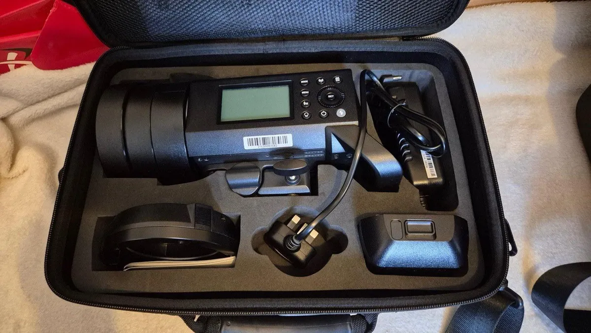 Godox AD400 Pro Flash x2 - Image 1