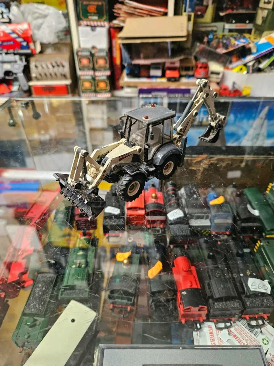 Corgi Siku Loader - Image 1
