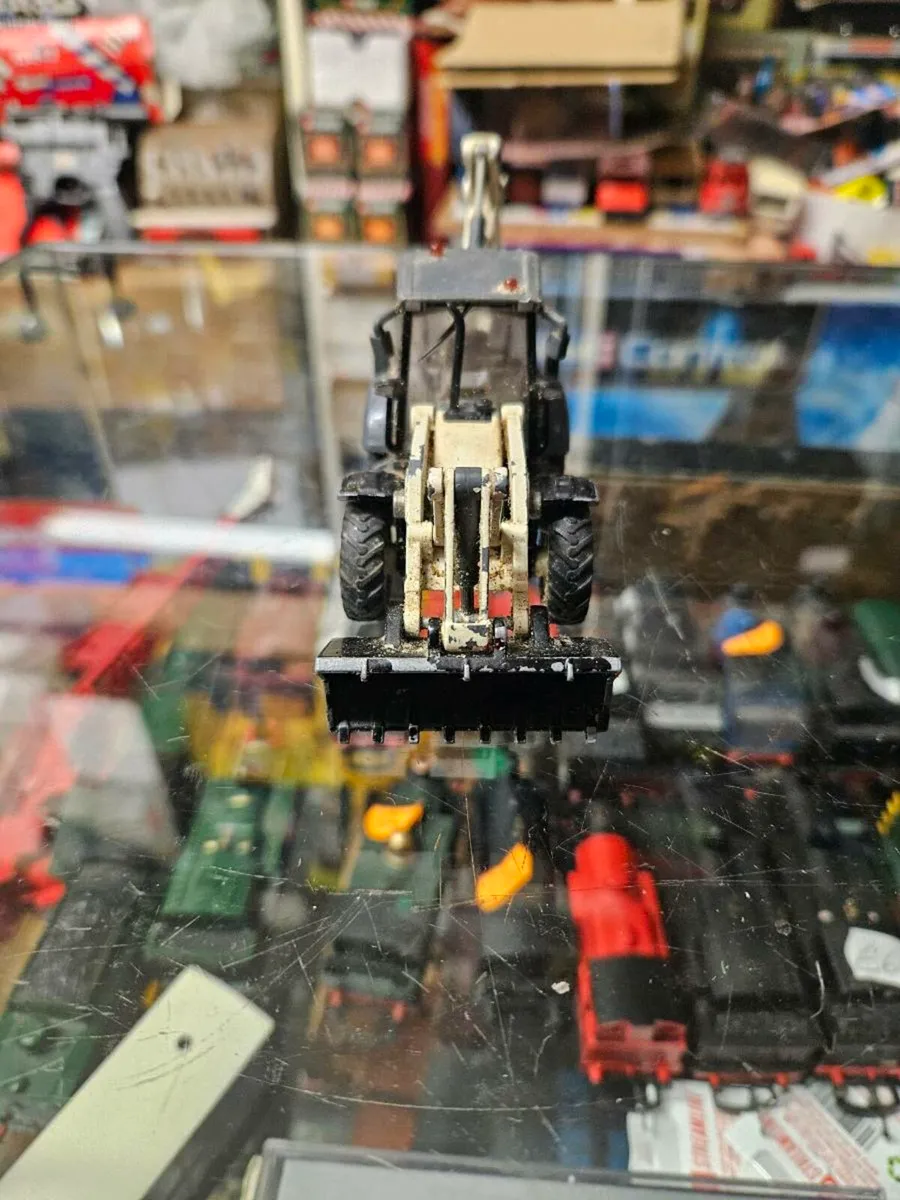 Corgi Siku Loader - Image 2