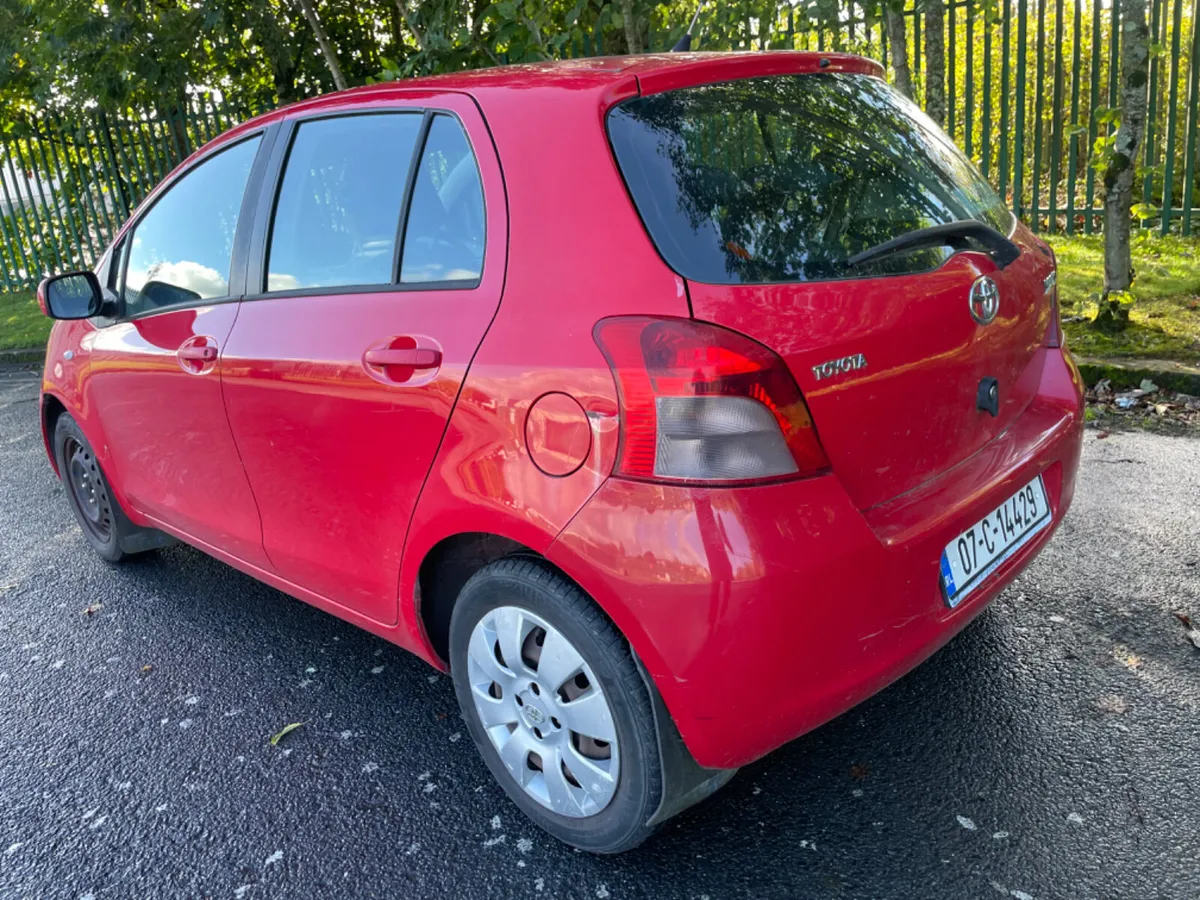 Toyota Yaris 2007 - Image 3