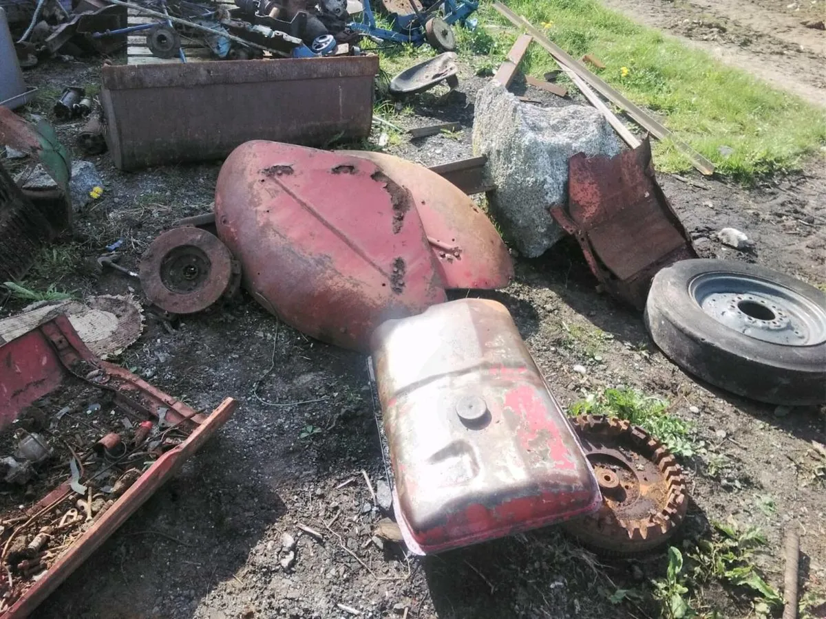 Massey ferguson 35 135 65 20, dexta parts,tyres - Image 1