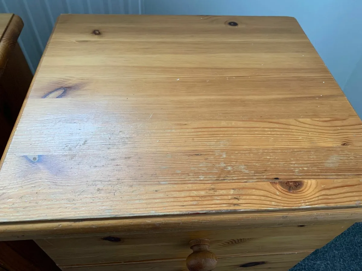Pine Bedside locker - Image 4