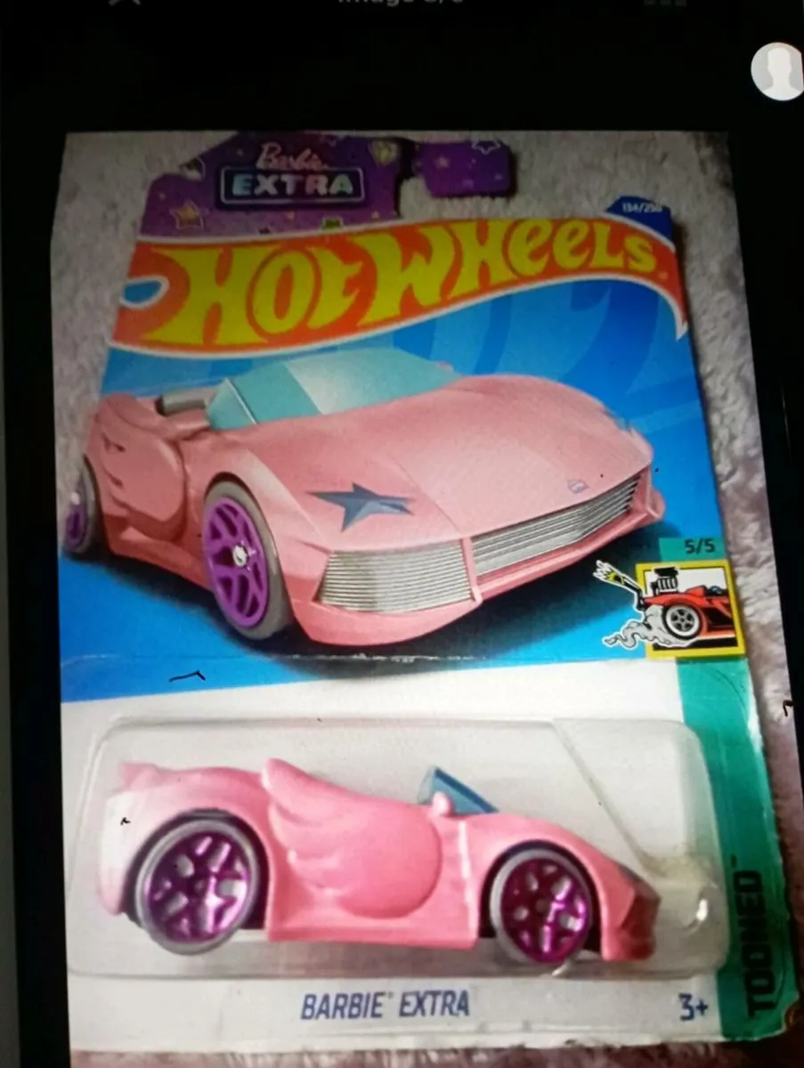 A COLLECTION OF HOT WHEELS DIE-CAST MODLES CARS . - Image 2
