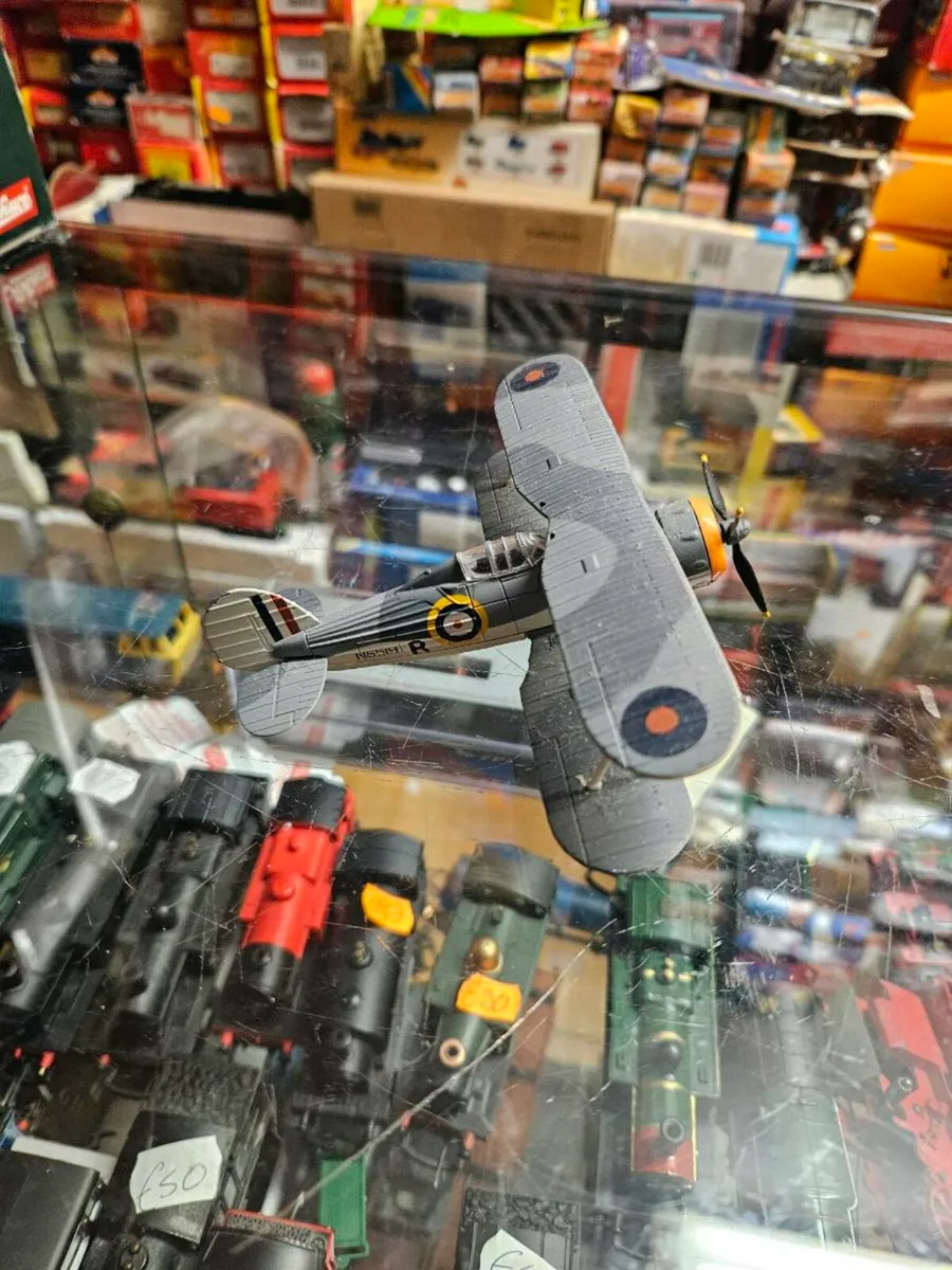 Corgi Oxford Gloster Gladiator - Image 2