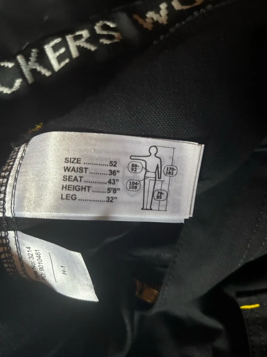 2 pairs of snickers workwear bottoms with flaps - Image 3