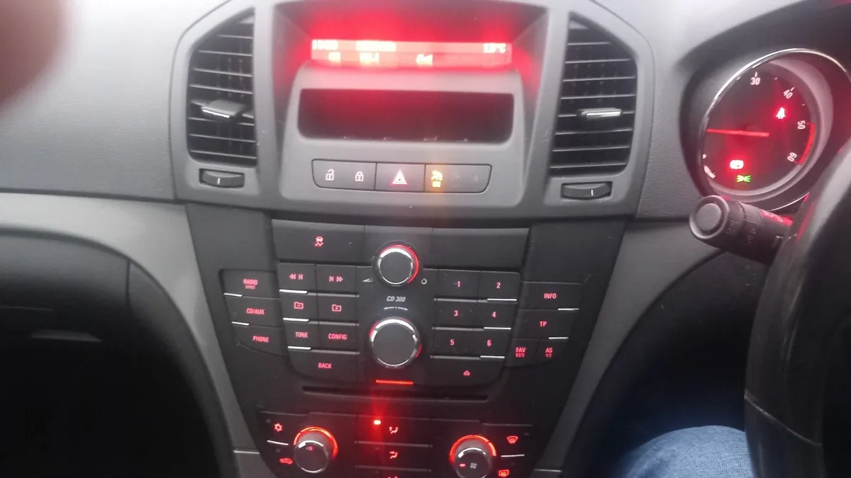Opel Insignia 2010 - Image 4