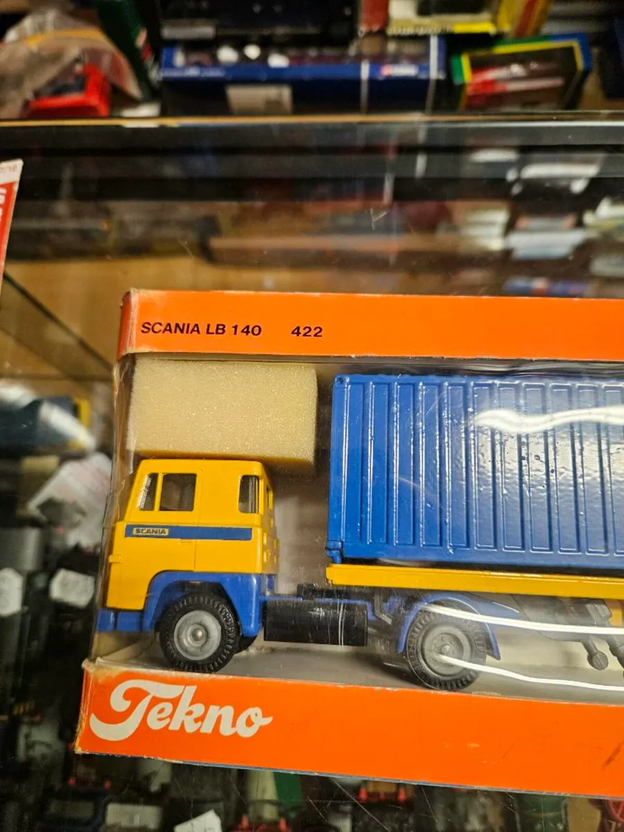Corgi Tekno Scania Tractor Unit and Trailer 1.50 - Image 2