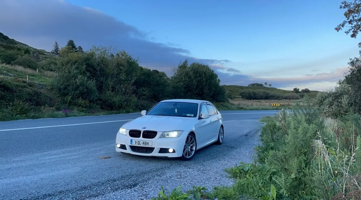 320D E90 M-Sport - Image 1