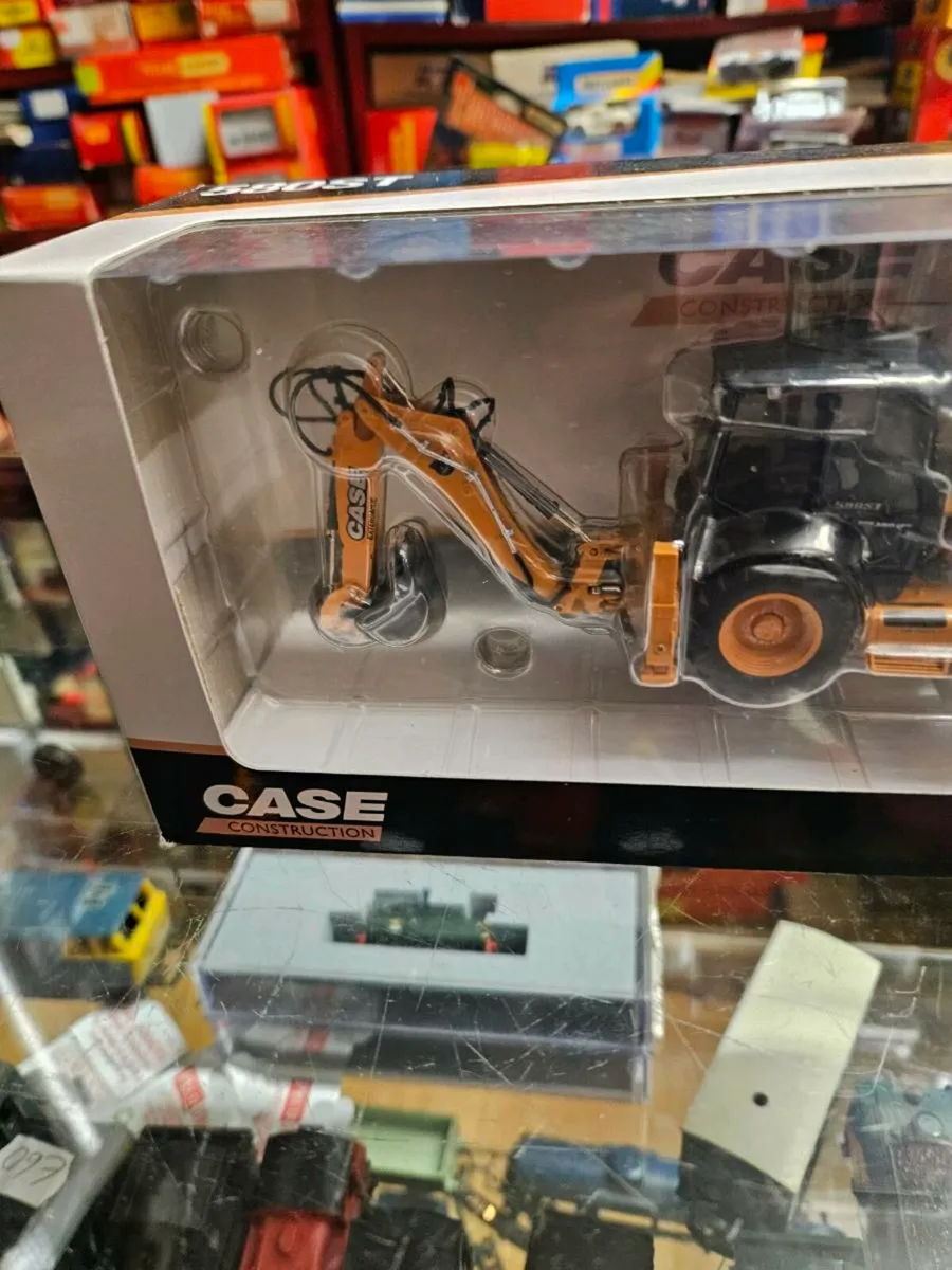 Corgi Universal Hobbies Case Loader 1.50 - Image 2