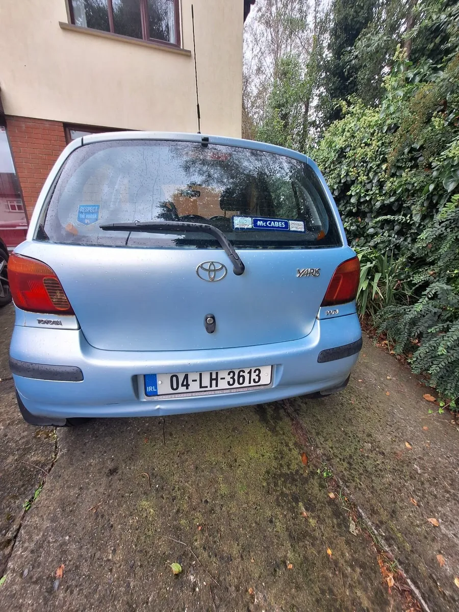 Toyota Yaris 2004 - Image 1