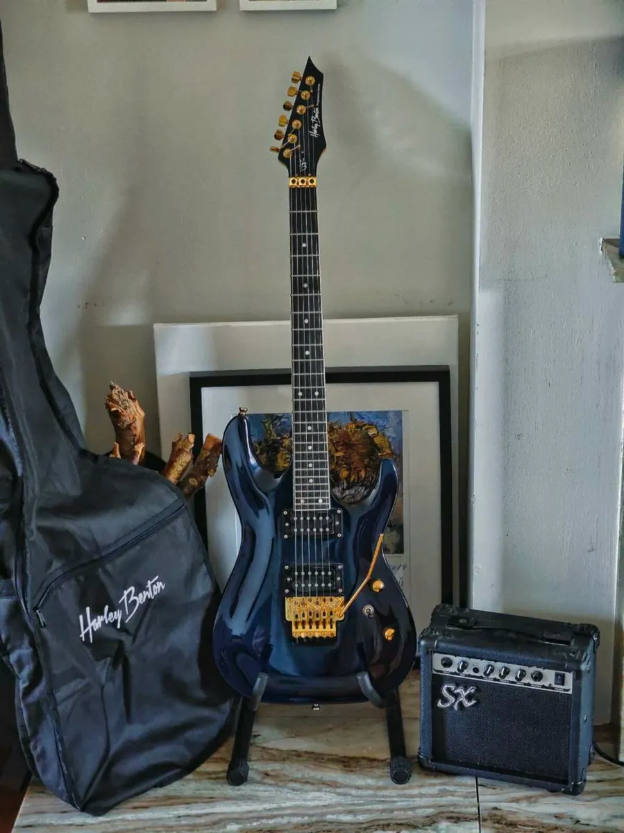 Harley Benton s620 guitar with amp and bag - Image 1