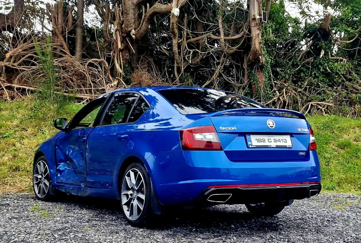 SKODA OCTAVIA VRS 2018 DIESEL - Image 2