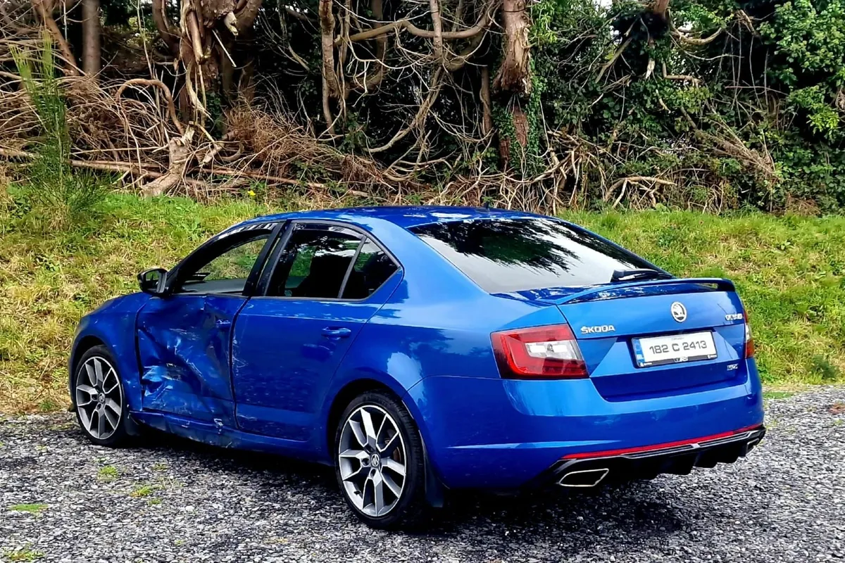 SKODA OCTAVIA VRS 2018 DIESEL - Image 3