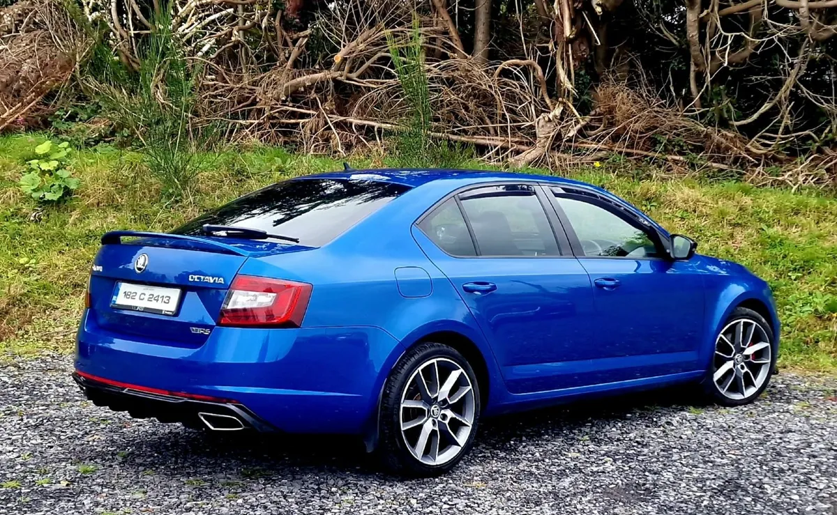 SKODA OCTAVIA VRS 2018 DIESEL - Image 4
