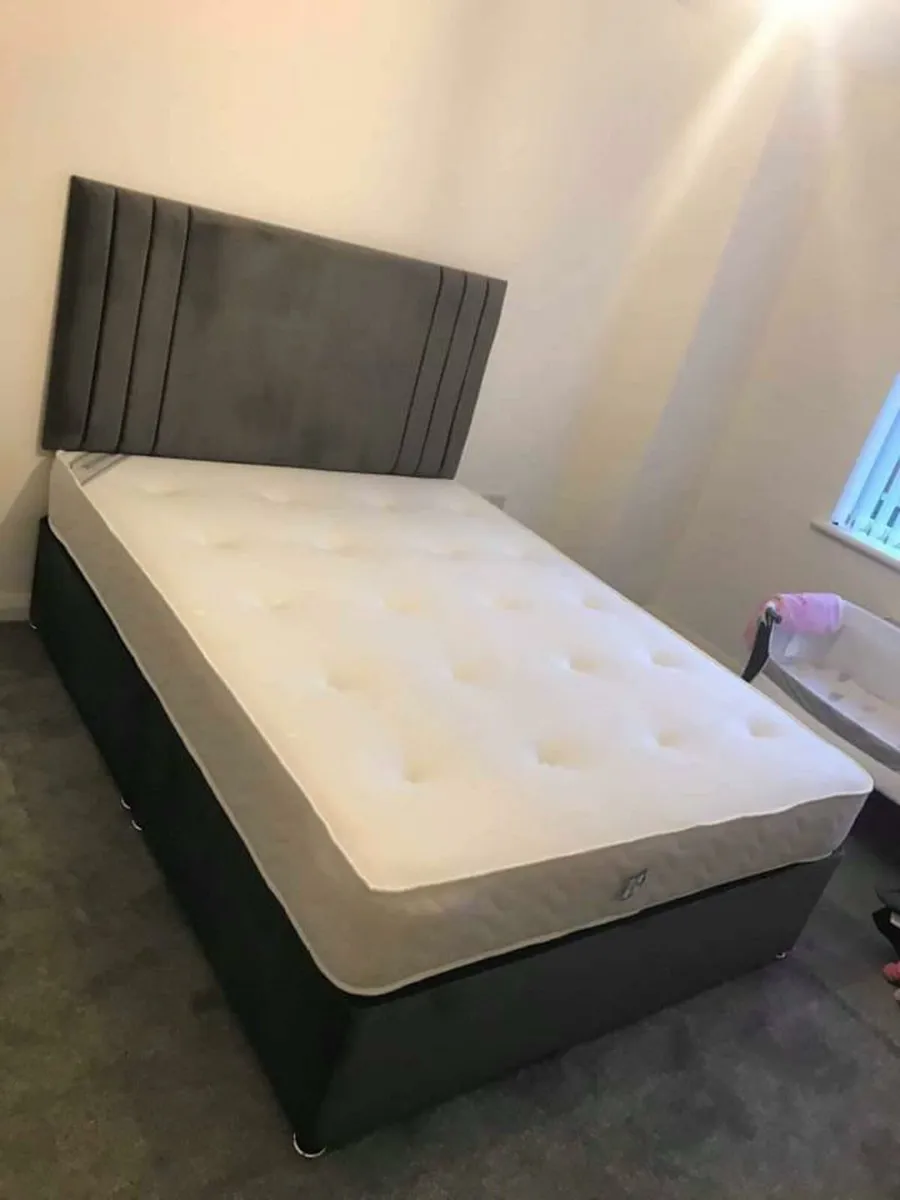 Gorgeous manhattan beds all sizes and colours - Image 1