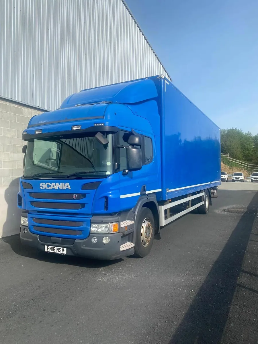 Scania  P250 4X2 BOX RIGID - Image 1