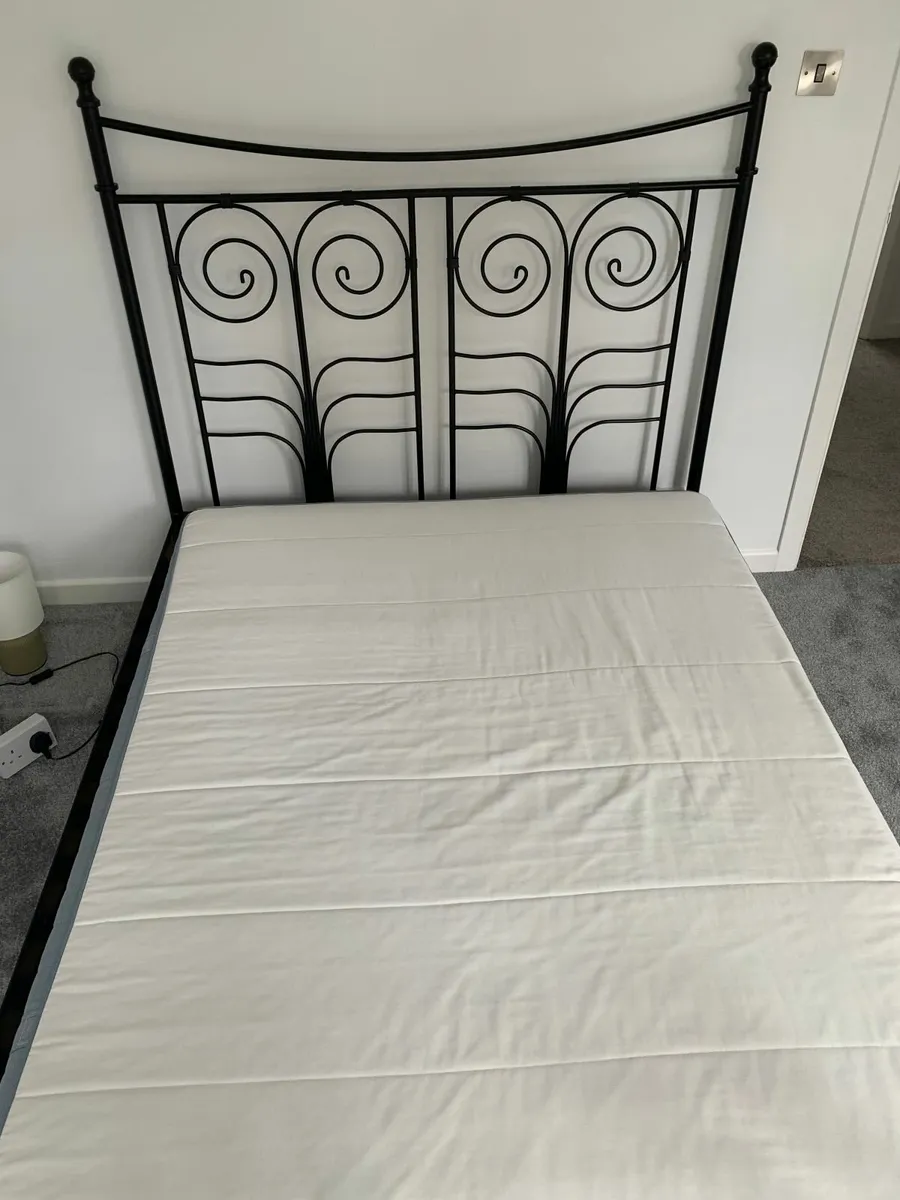 Black metal ornate double bed frame - Image 2