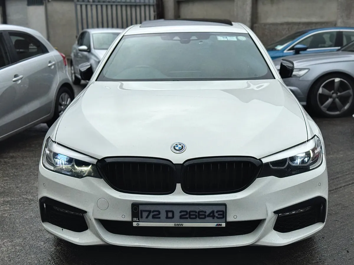 ⚫️BMW 530E M-SPORT SUNROOF⚫️ - Image 2