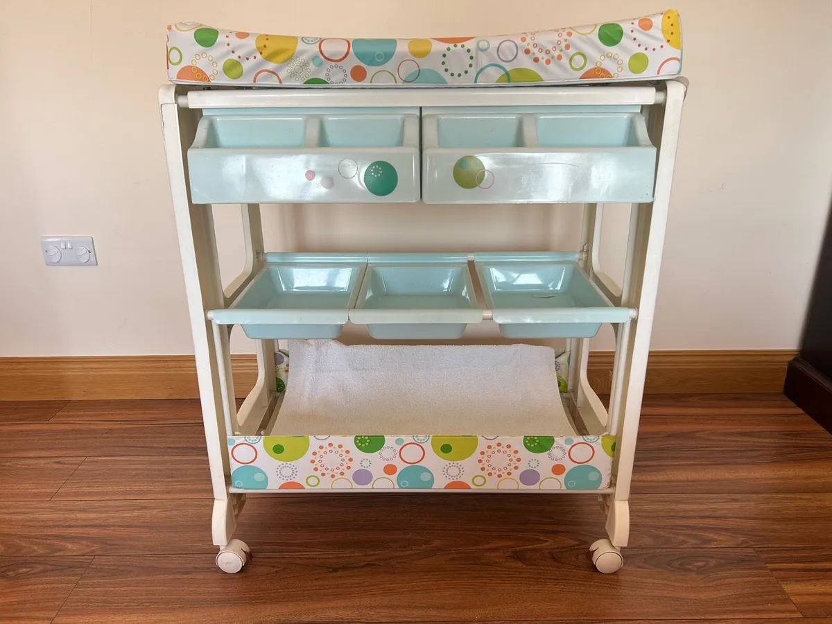 Miscellaneous Baby Items - Image 1