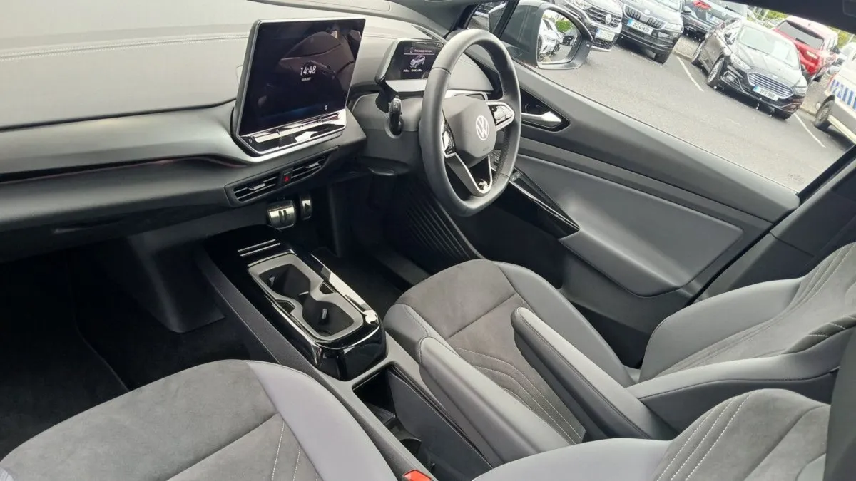 Volkswagen ID.4 PRO Plus 77kwh 286HP  fully Elect - Image 3