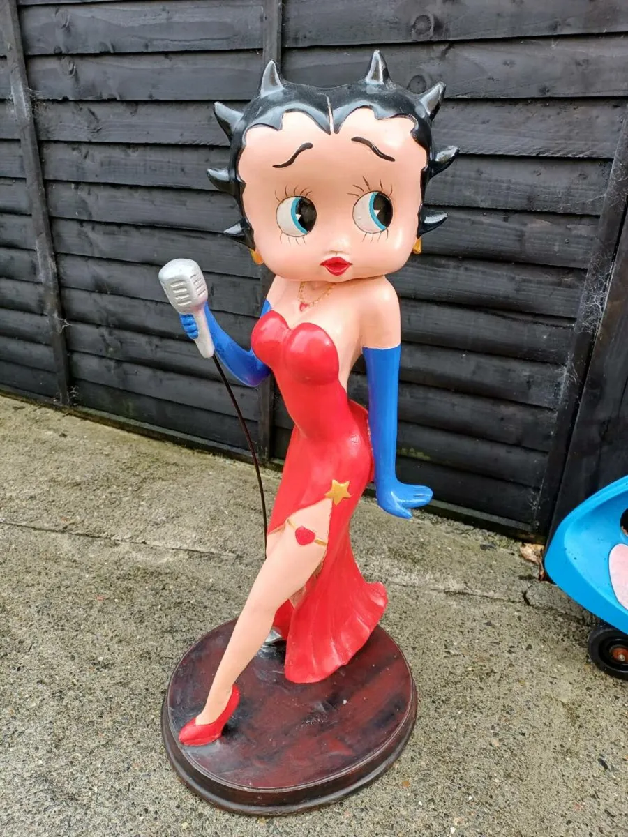 Vintage Betty Boop Figure - Image 1