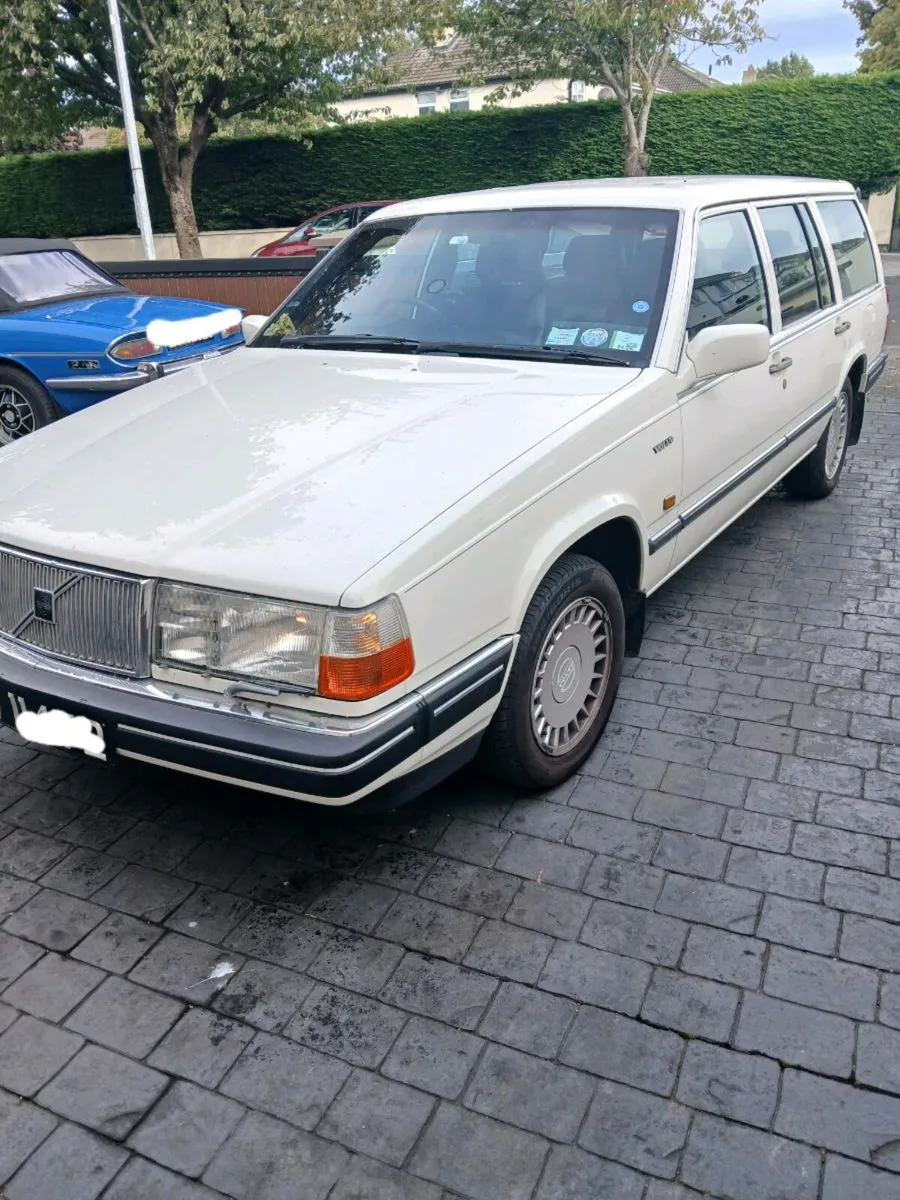 Volvo 760 GLE Estate - Image 2