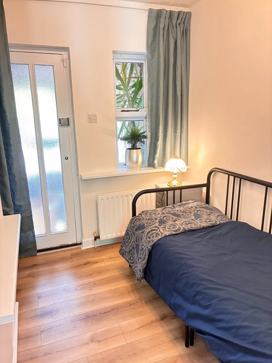 Studio flat for rent, Dundrum, Dublin 14 - Image 1