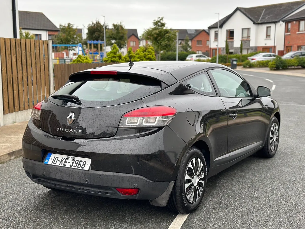2010 renault megane 1.5dci diesel with nct and tax - Image 1