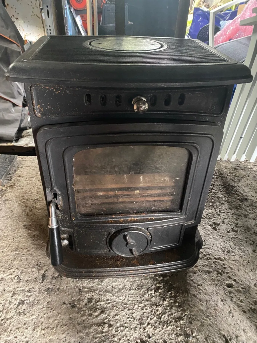 Stove - Image 1