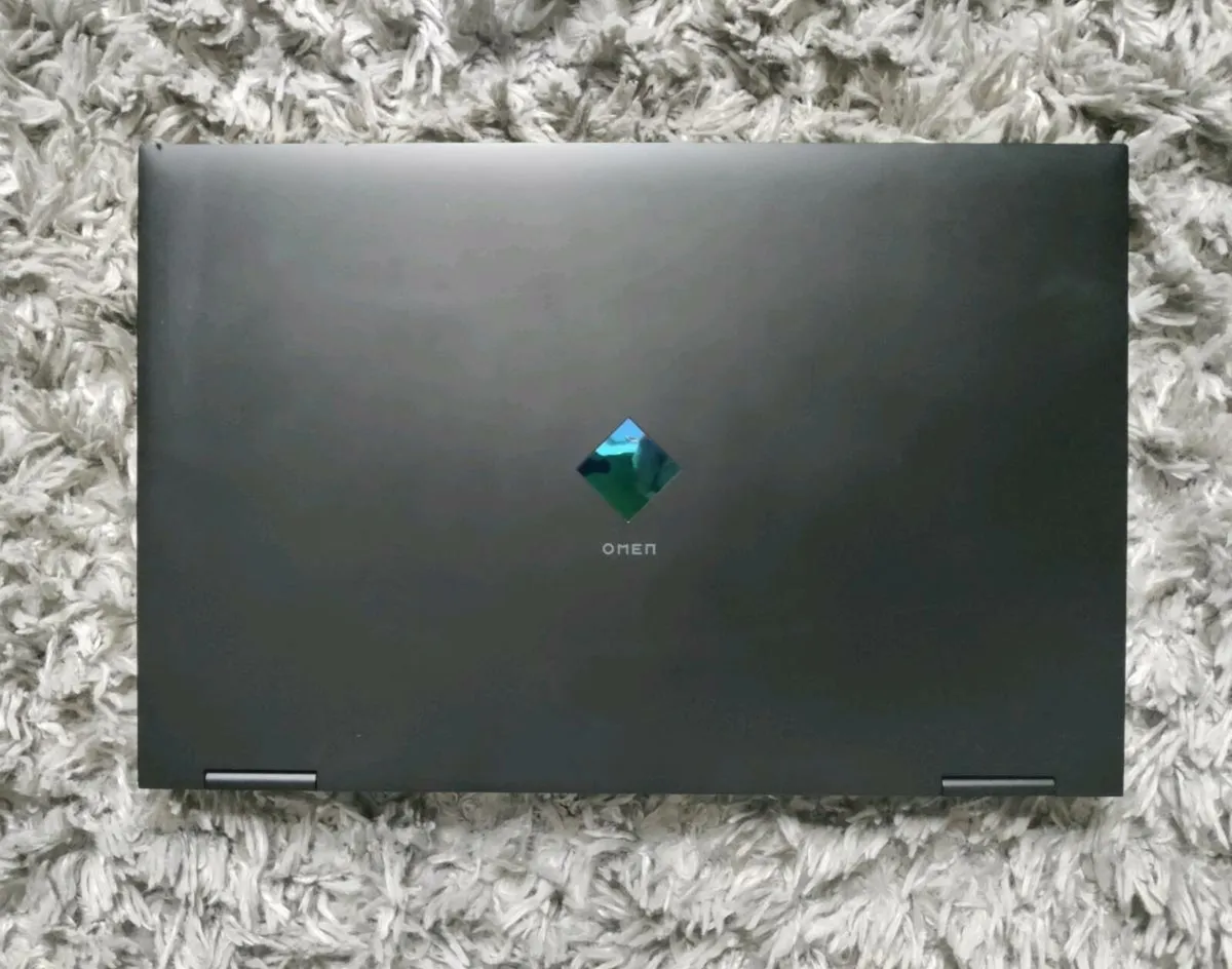 HP OMEN 17– i7-12700H / RTX 3060 / 17.3″ - Image 3