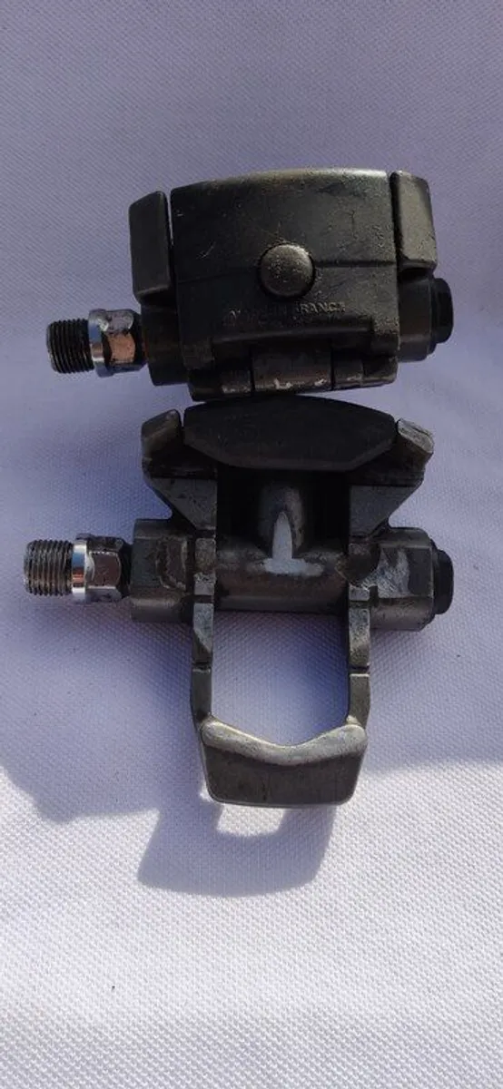 French clipless pedals - Image 2