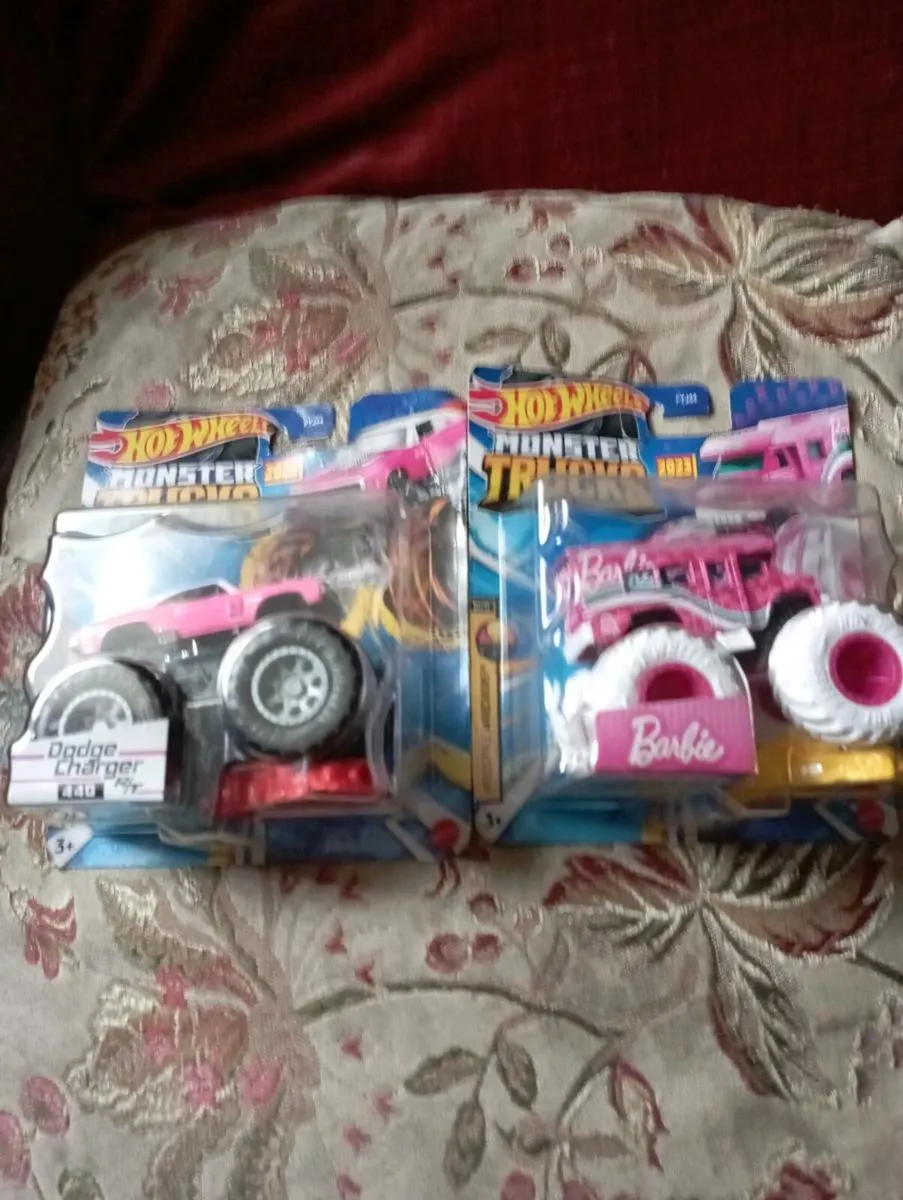 HOT WHEELS MOSTER TRUCK & BARIE  CAMPER TRUCK €20E - Image 1