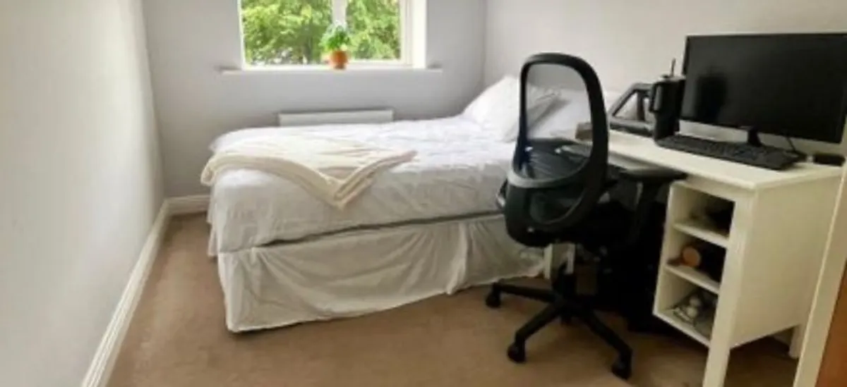 Double bed - base and mattress - Image 2