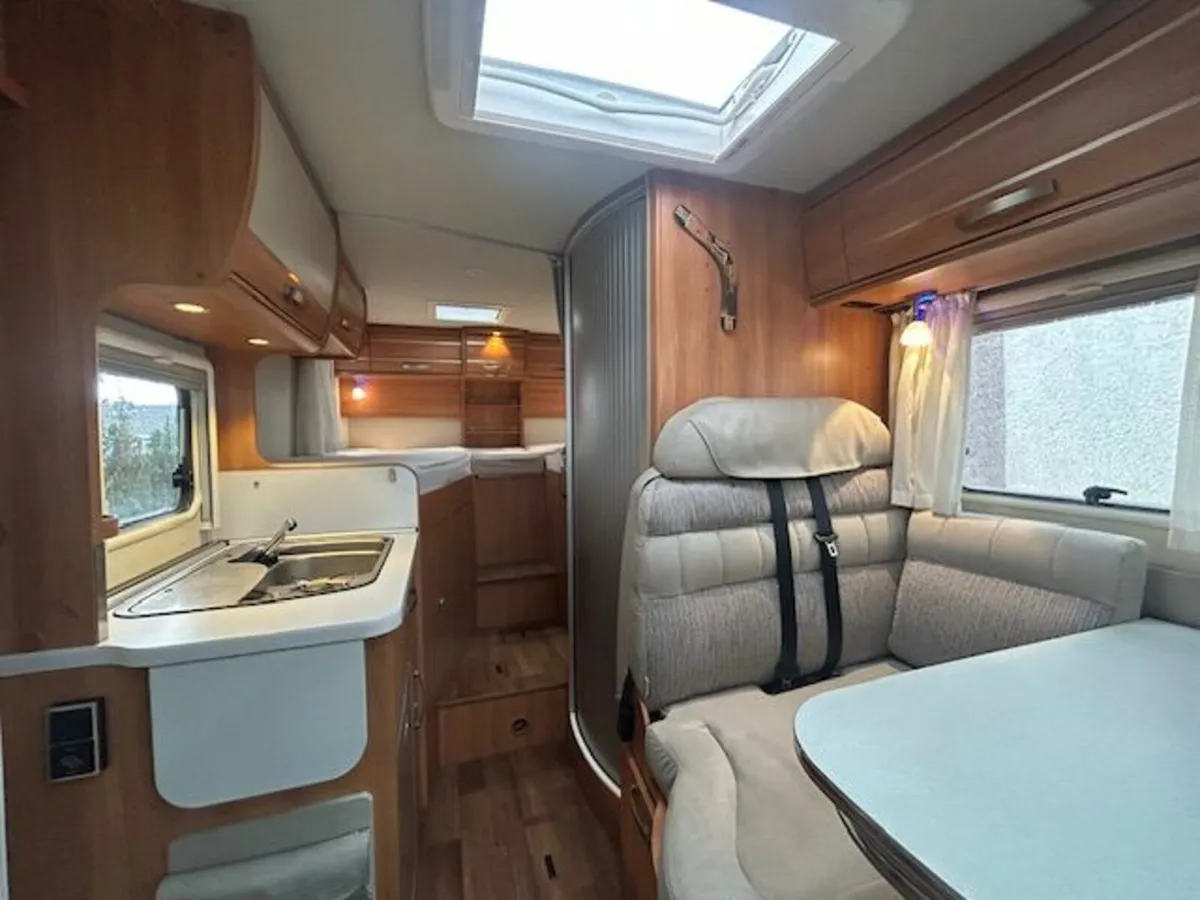 Hymer 374 - 2 Berth - 2019 - Twin Single Beds - Image 3