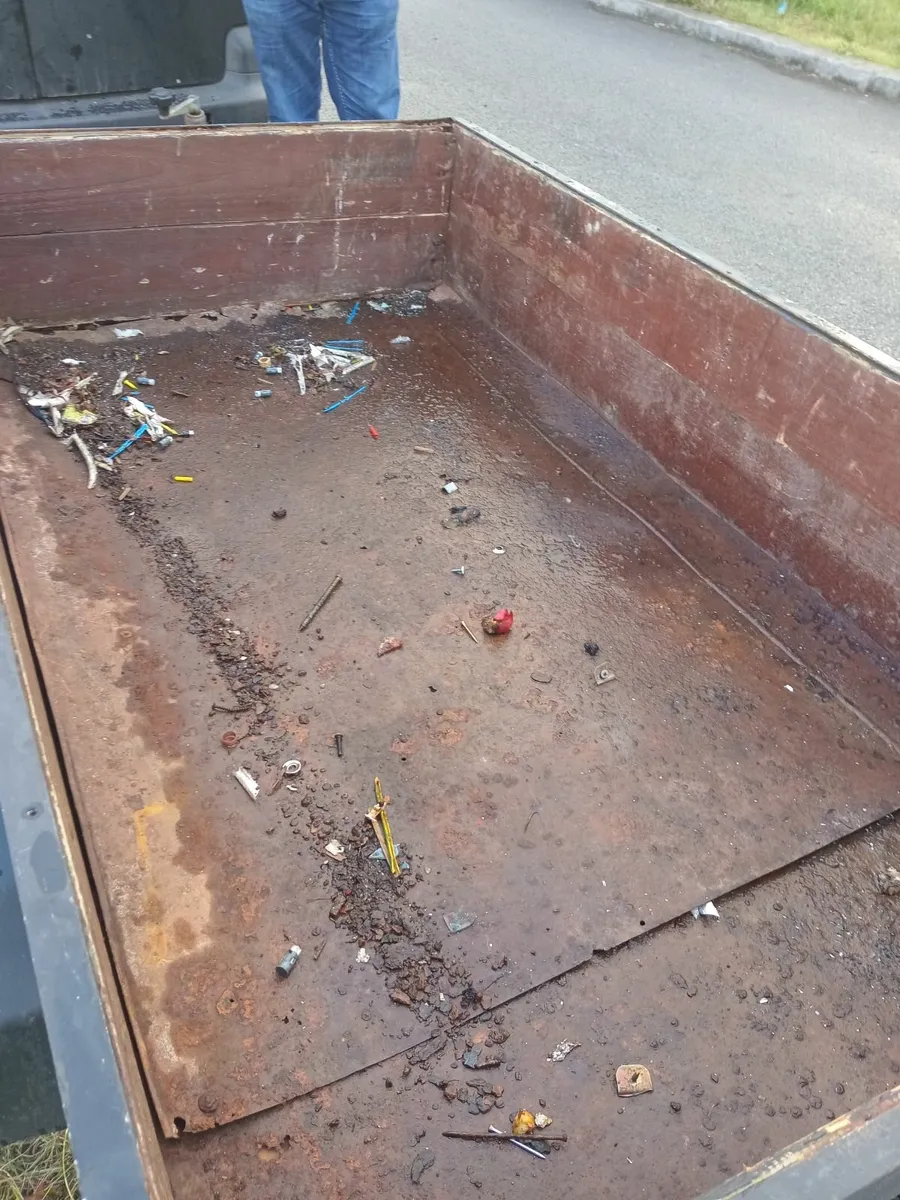 Trailer - Image 1