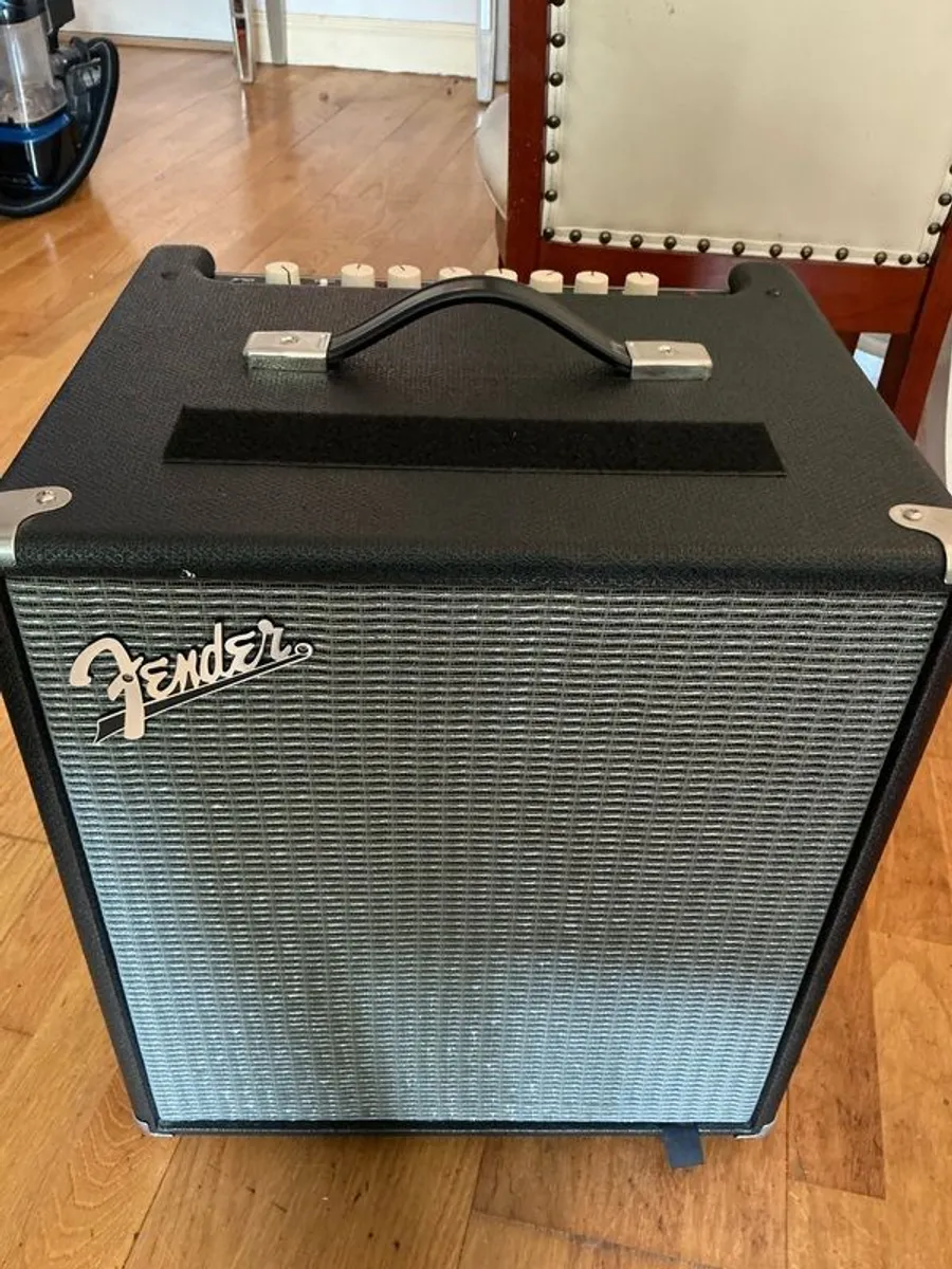 Fender Rumble 100 Bass amp - Image 1