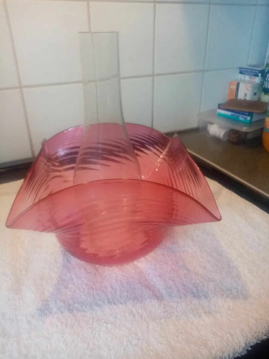 Victorian shade, oil lamp Bowl - Image 1