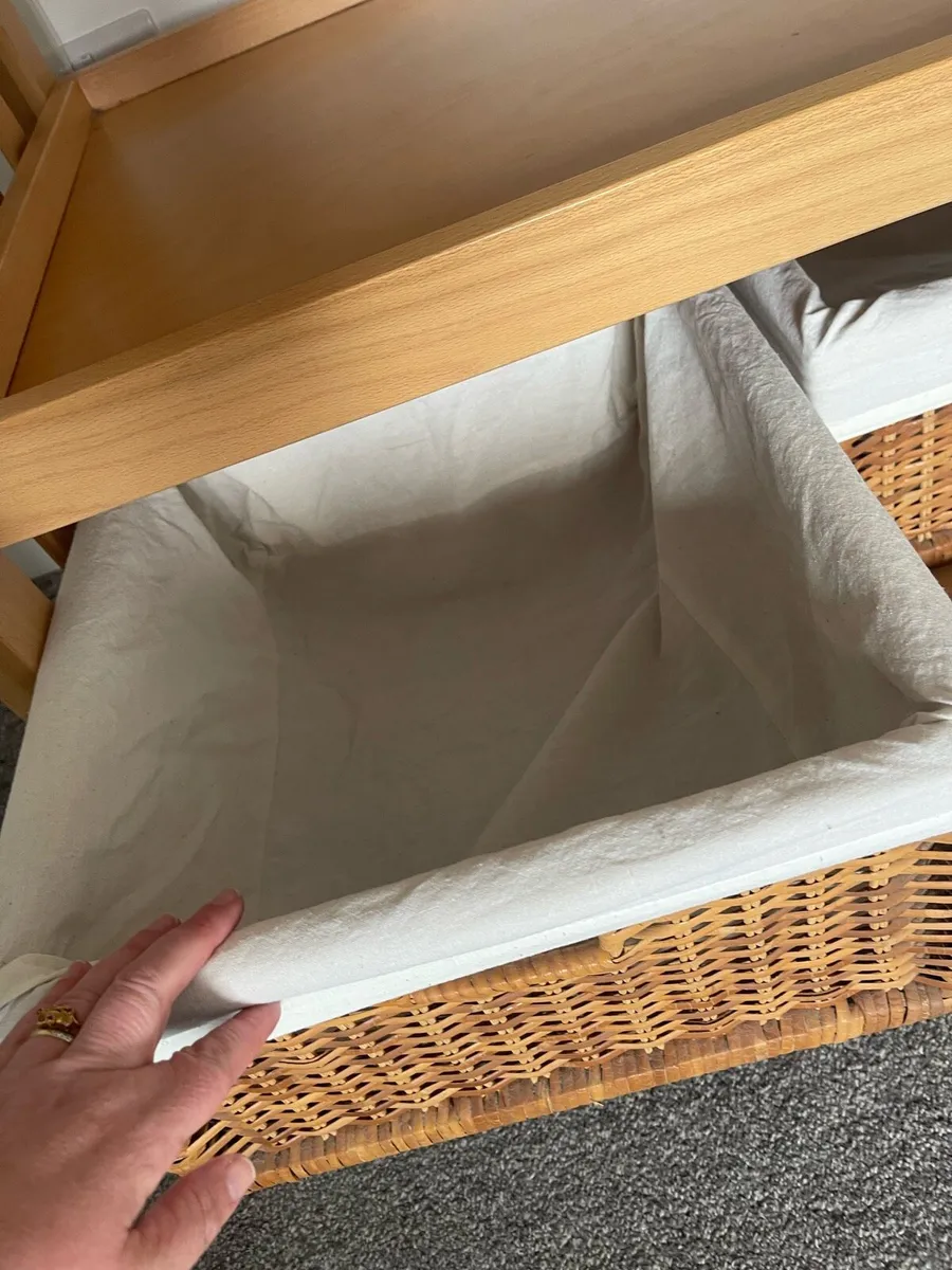 Mamas and papas changing table - Image 3