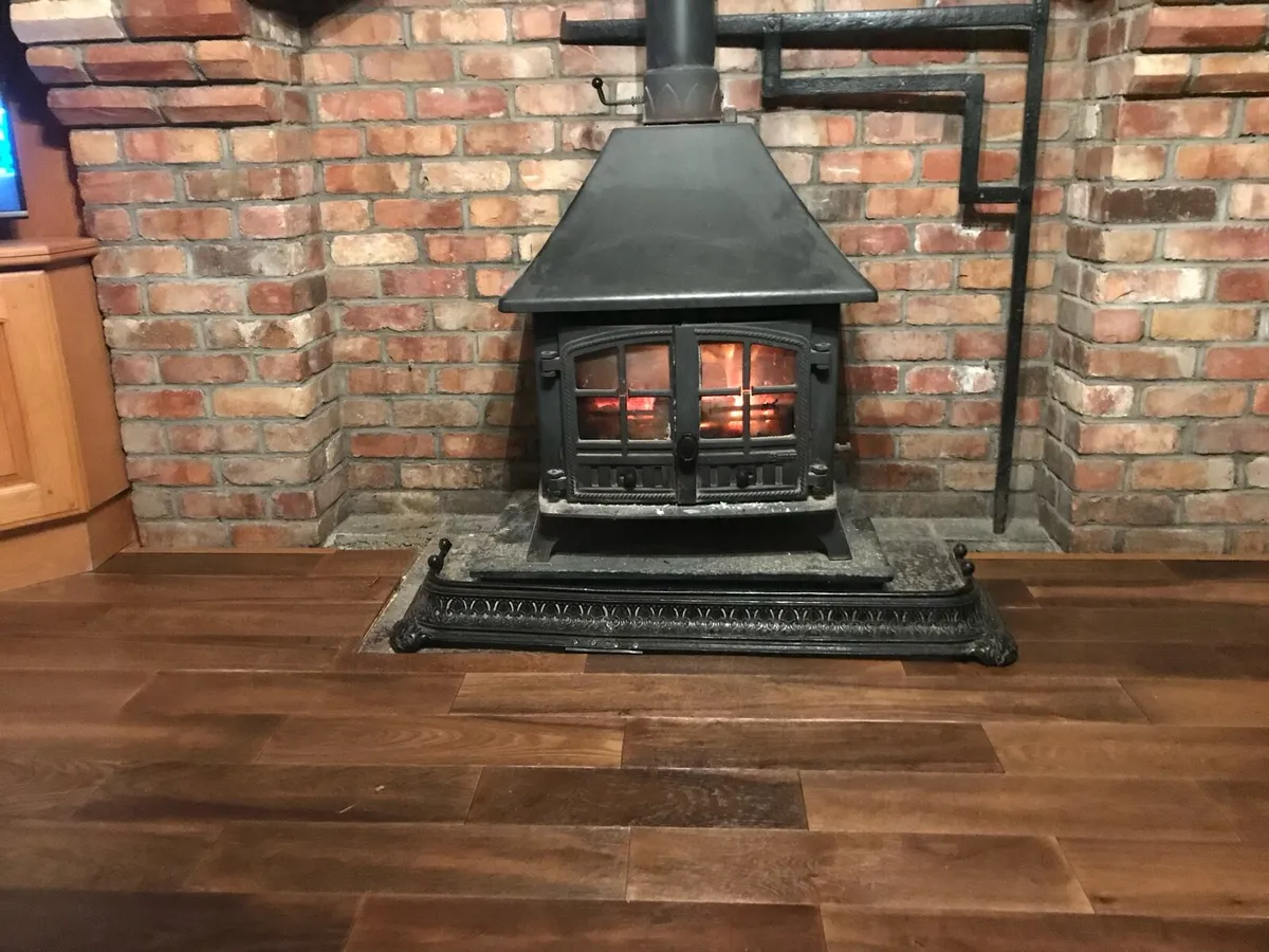 Hunter Herald 14 Stove - Image 1