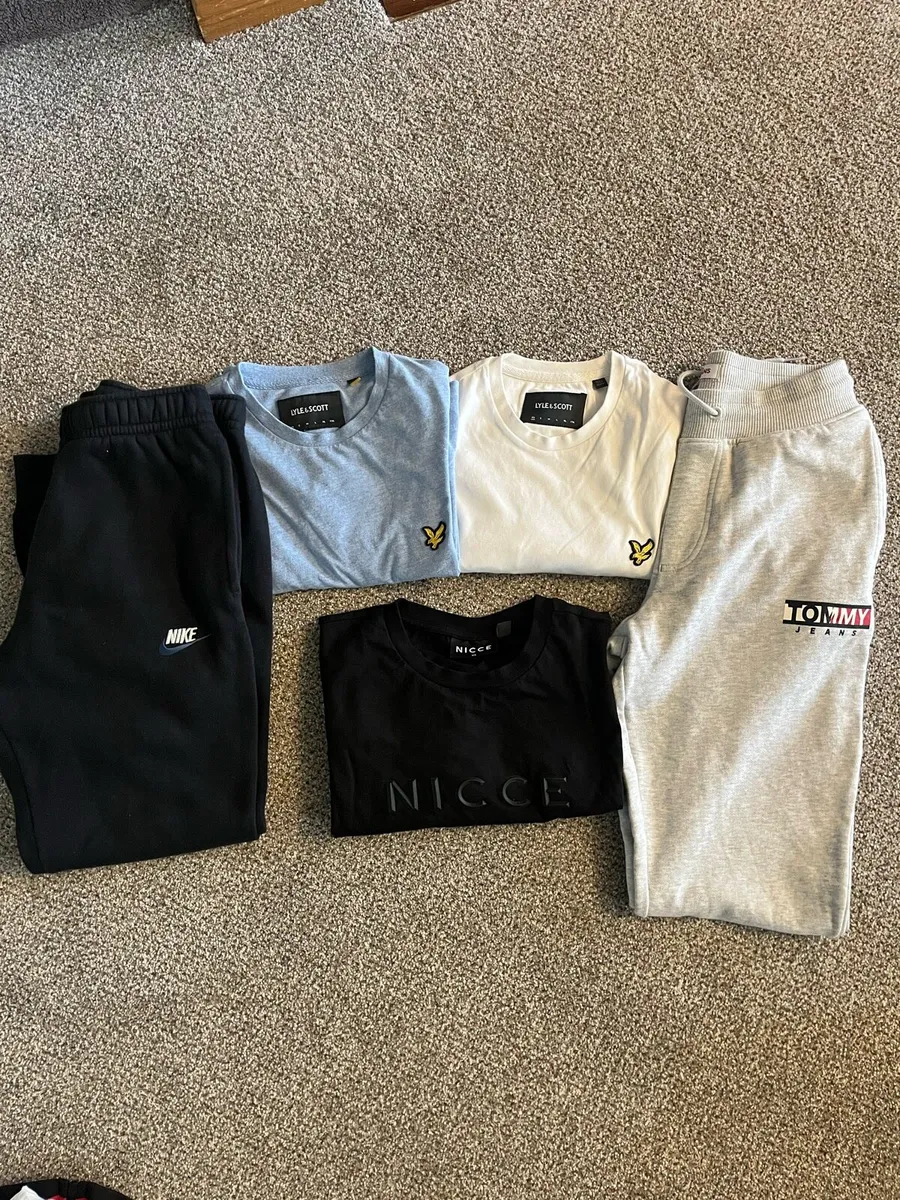 Men’s XS clothes bundle - Image 1