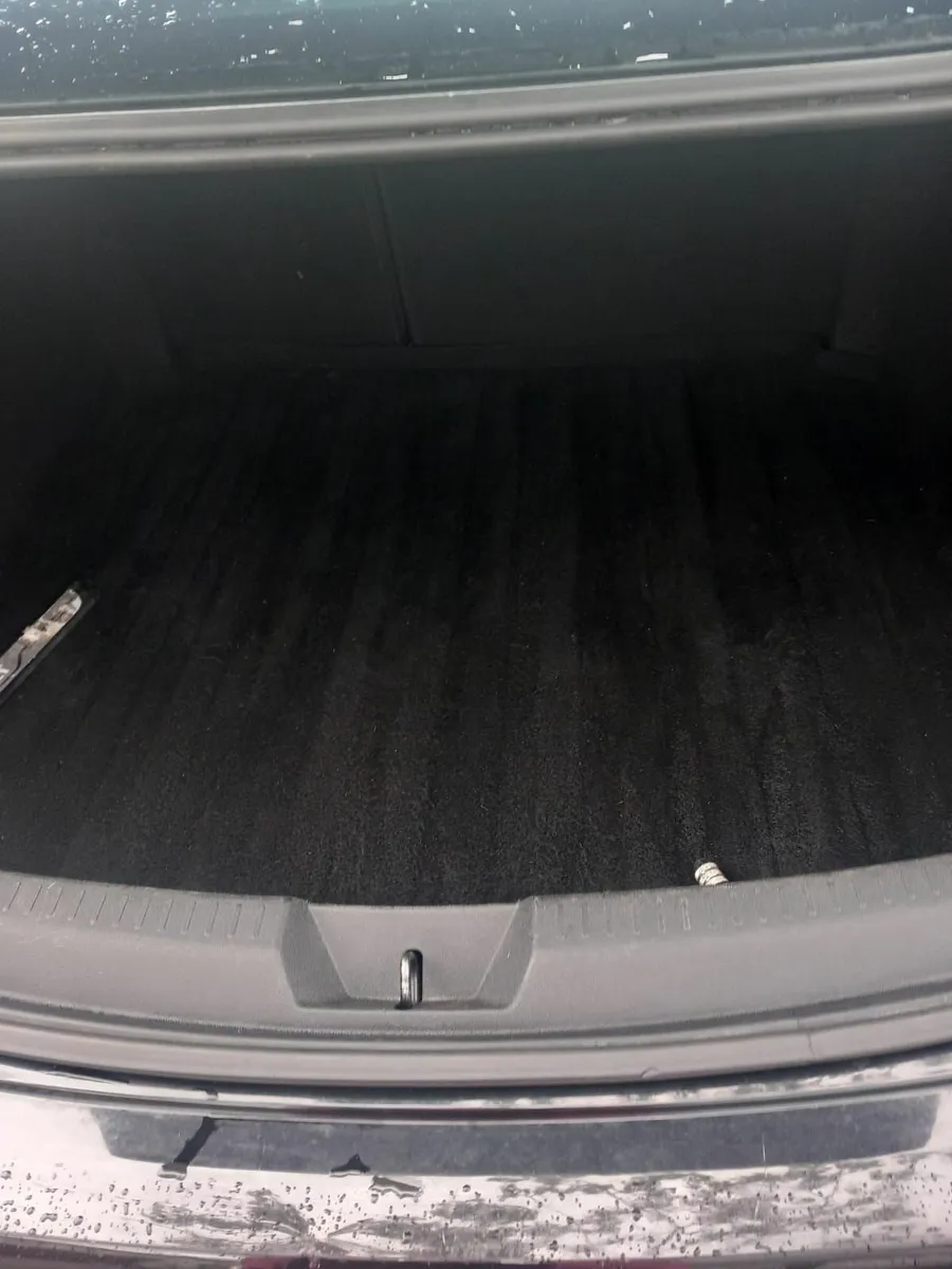 Renault Megane 2018 - Image 4