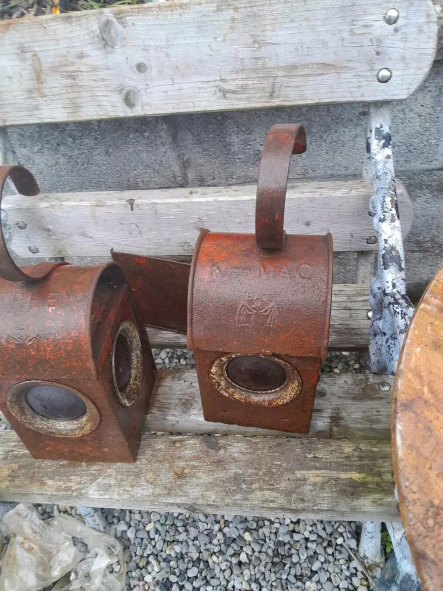 Two vintage road lamps - Image 3
