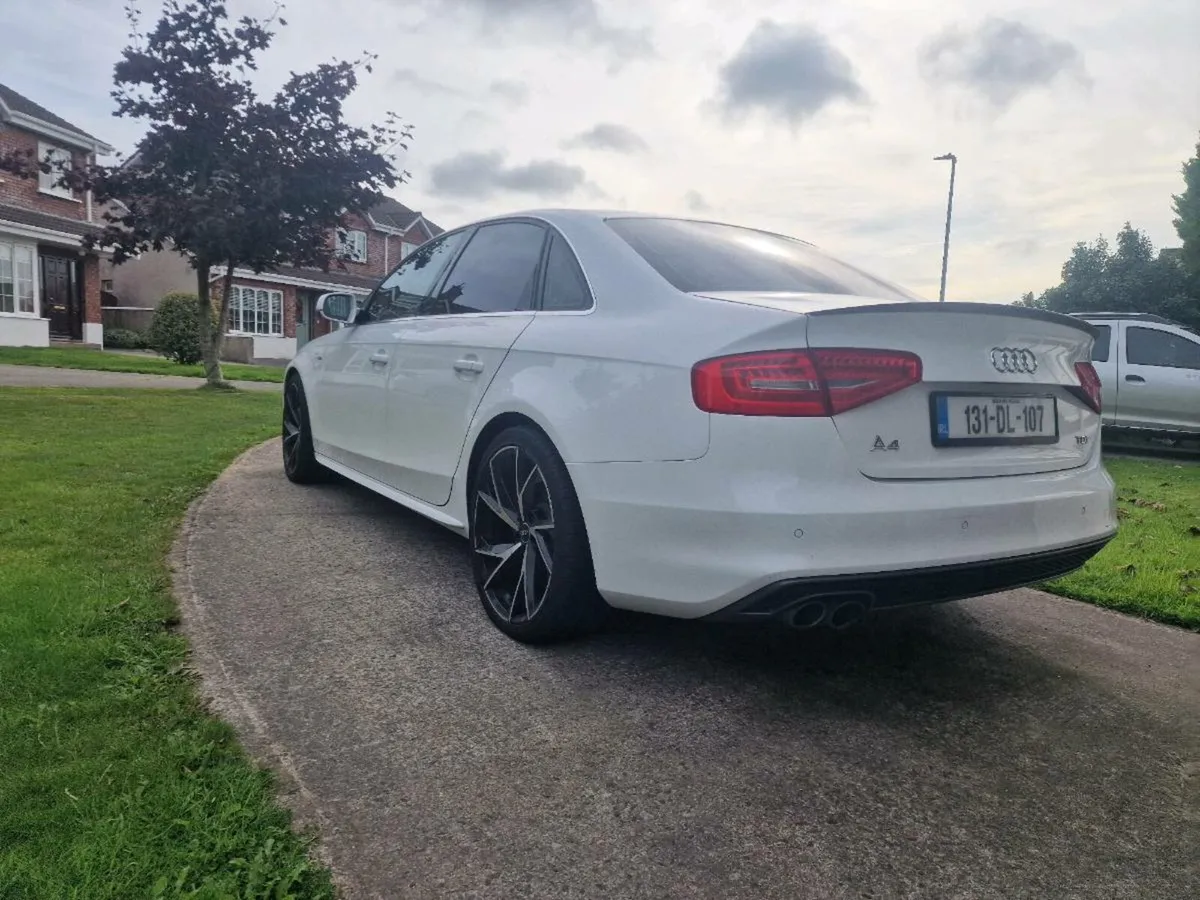131 - Audi A4 Sline Black Edition - Image 3